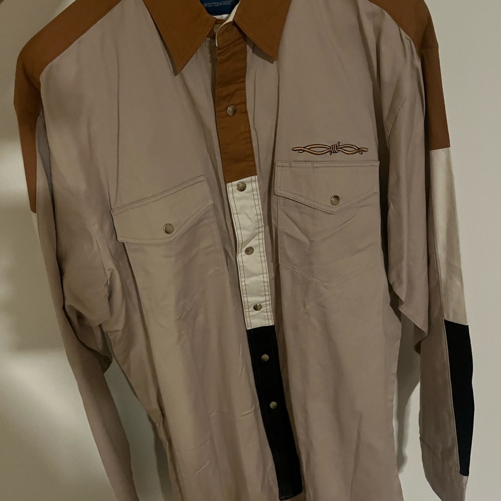 Wrangler Men's Tan and Brown Casual Shirt